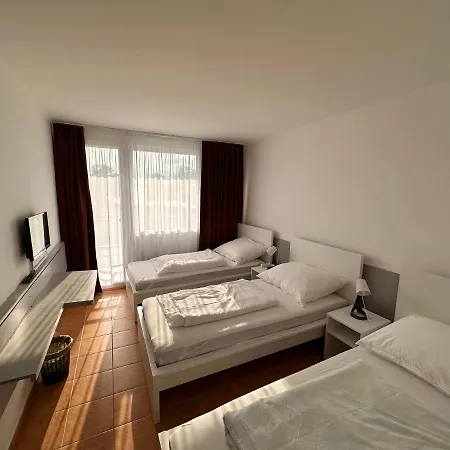 Part Hotel 2*