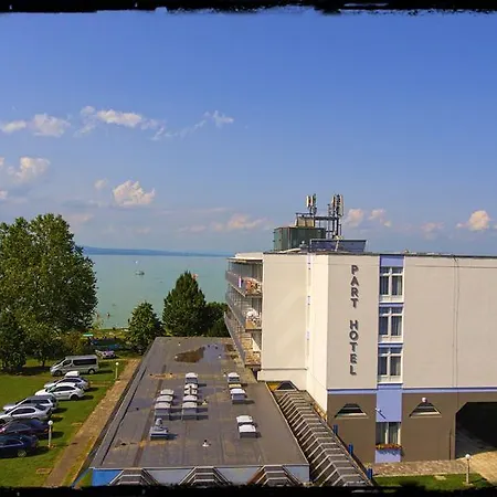 Hotel Part